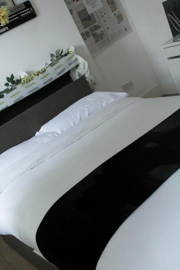 Cozy Or In Townhouse Fast Links To Central Londra